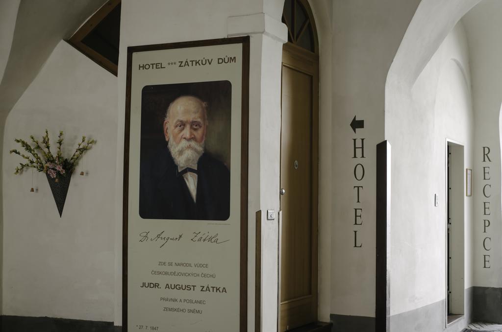 Hotel Zatkuv dum Ceske Budejovice Exteriér fotografie